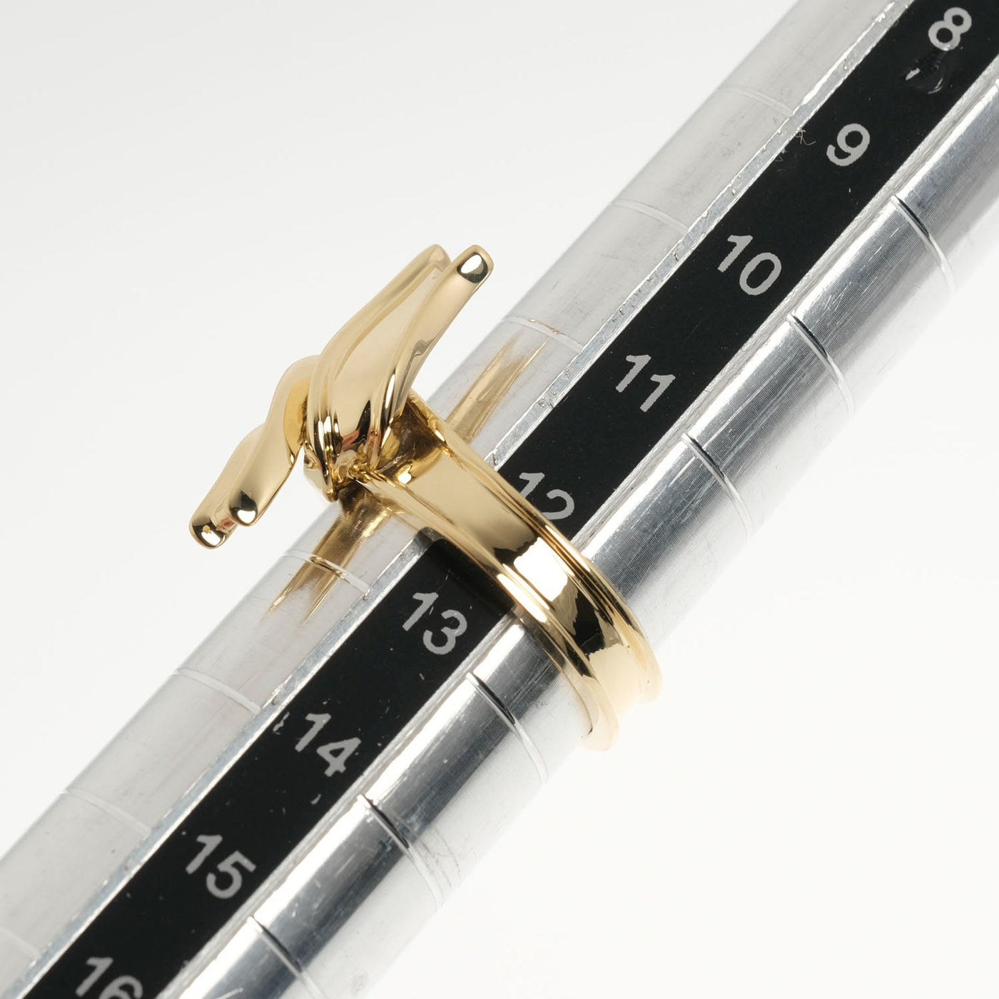 TIFFANY&Co.】ティファニー ビンテージ リボン モチーフ K18ゴールド