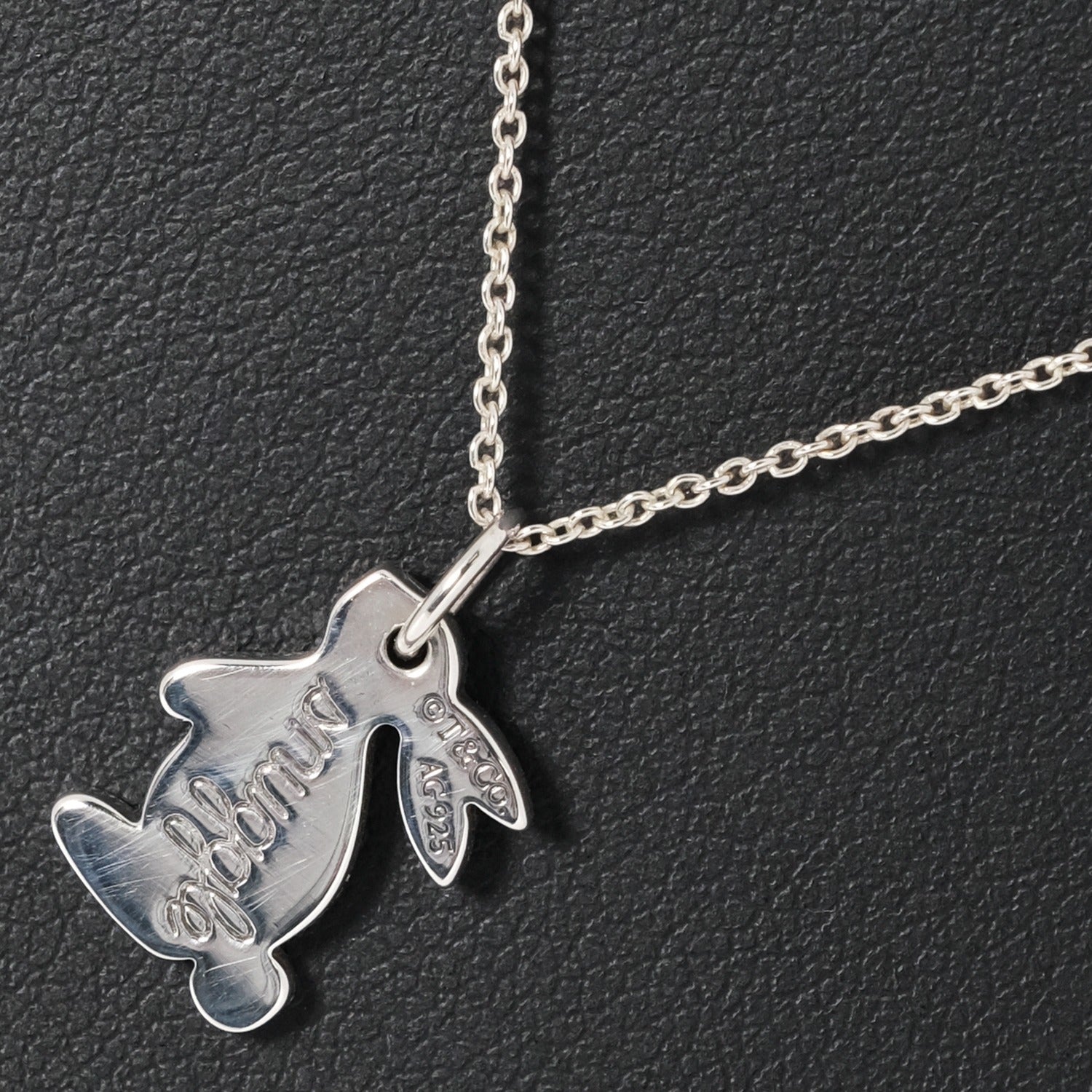 Facebook Pinterest Twitter