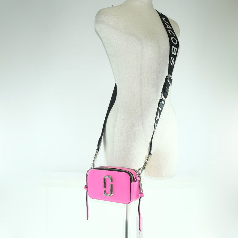 [MARC BY MARC JACOBS] Mark by Mark Jacobs Snapshot M0014503 Shoulder bag Leather 670 Pink Ladies shoulder Bag S rank