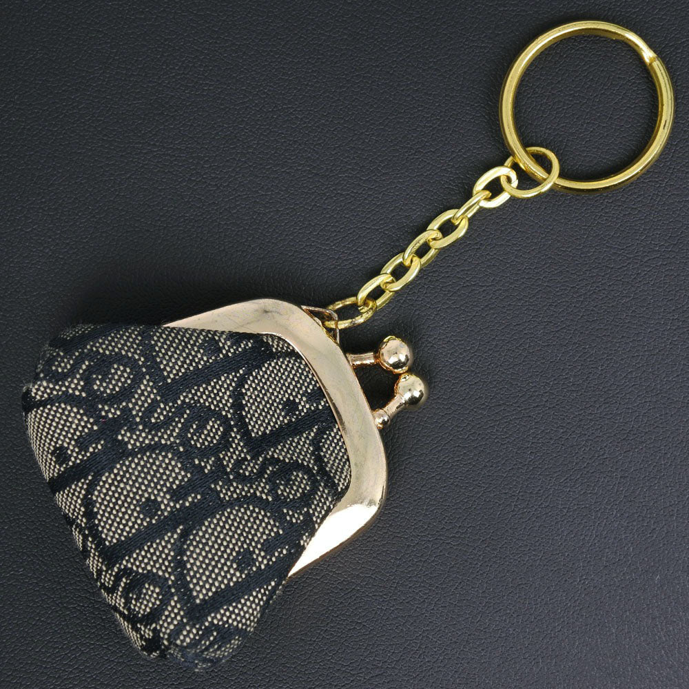 Facebook Pinterest Twitter