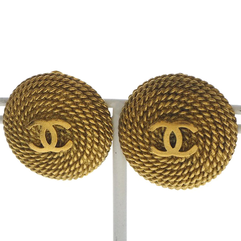 [CHANEL] Chanel Coco Mark Vintage Gold Plating Gold 95P engraved ladies earrings