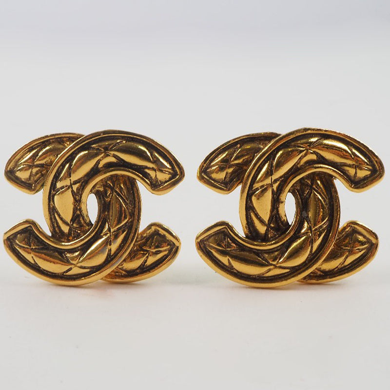 [CHANEL] Chanel Coco Mark Matrasse Vintage Gold Plating Gold Ladies Earrings