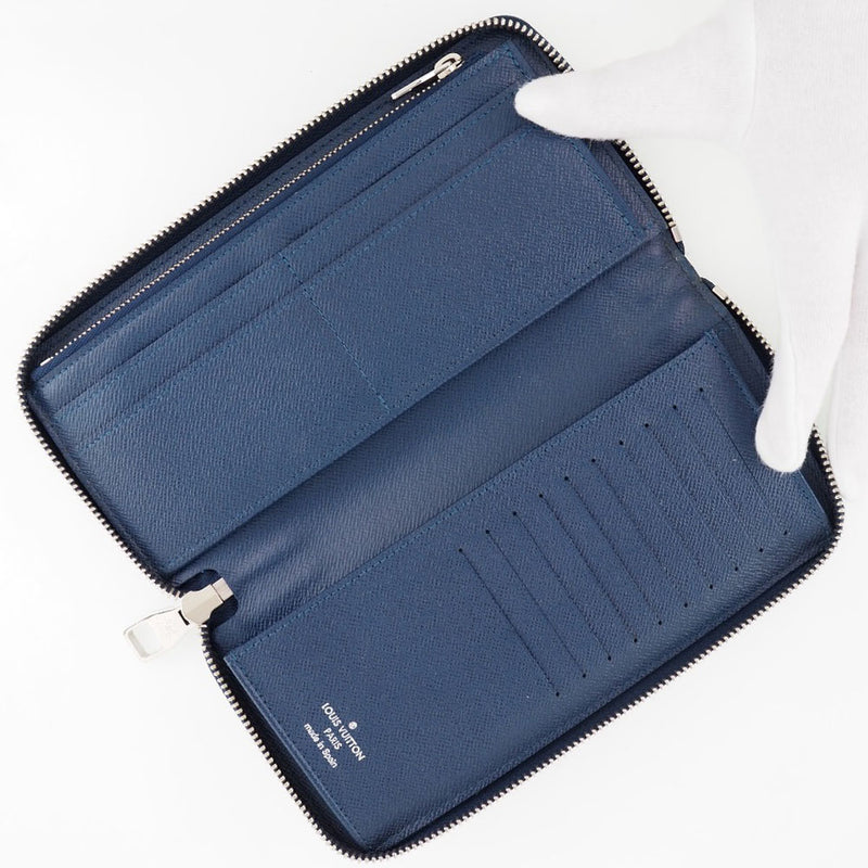 [Louis Vuitton] Louis Vuitton Zippy Wallet Long Wallet 수직 M30510 Taiga Blue Marine Navy CA1187 조각 된 지갑 남성용 지갑 남성용.
