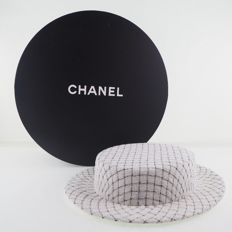 [CHANEL] Chanel 
 Hat 
 Polyester x Silk White Ladies A Rank
