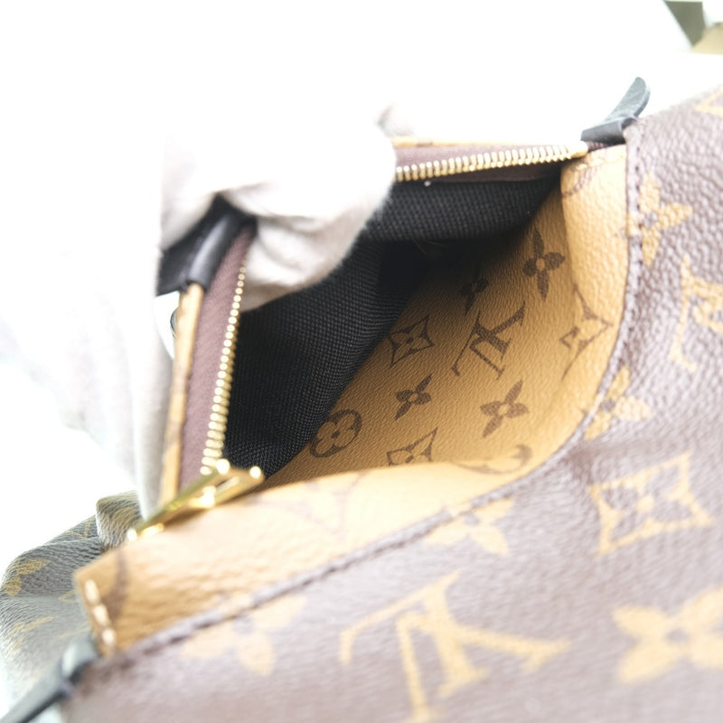 How I pack my bag: Louis Vuitton SpeedyB 25 / Pochette Metis
