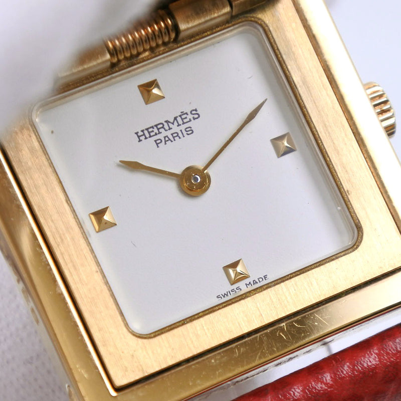 [HERMES] Hermes Medor gold plating x leather red 〇x engraved quartz analog display Ladies white dial watch