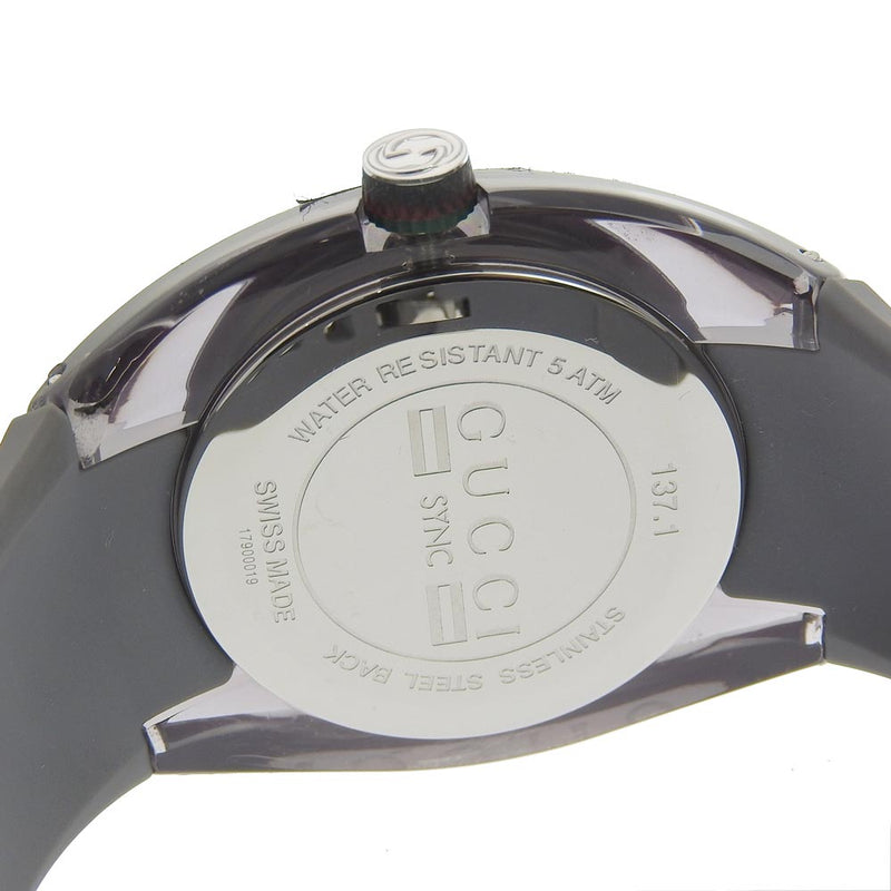 【GUCCI】グッチ
 シンク クリアケース 137.1 ステンレススチール×ラバー グレー クオーツ アナログ表示 メンズ グレー文字盤 腕時計
A-ランク