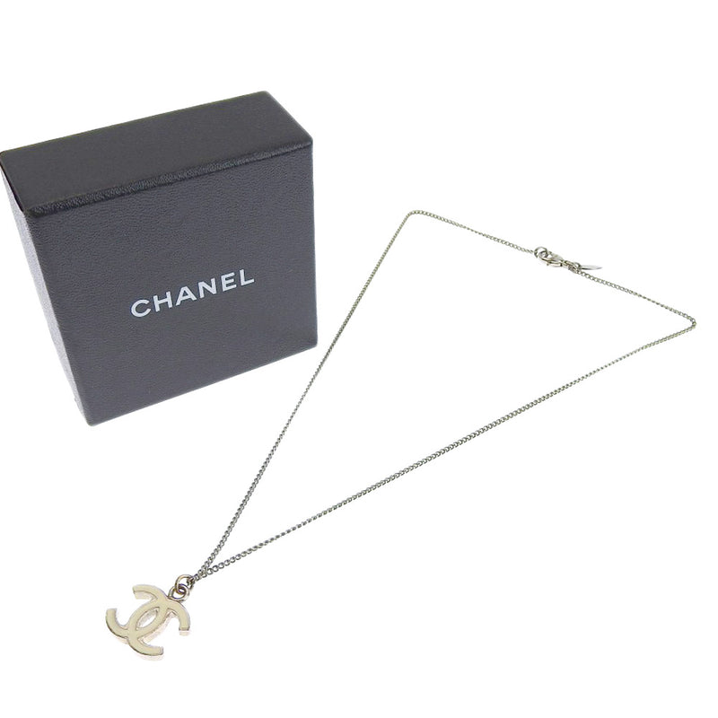 CHANEL, Jewelry, Chanel Chanel 3p Charm Earrings Here Mark Swing Gold  Plated Ladies