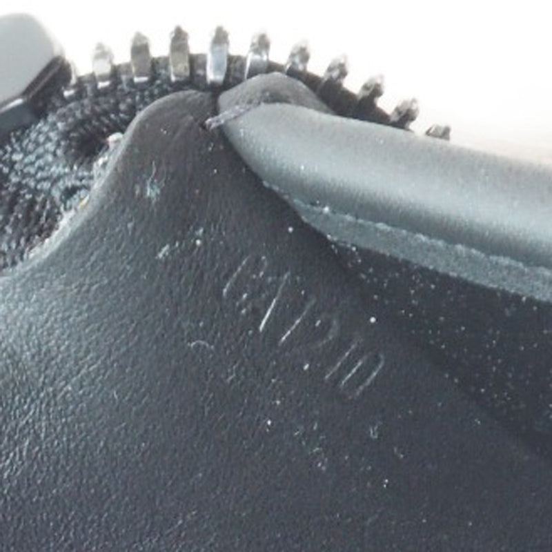 Louis Vuitton] Louis Vuitton Zippi Wallet Vertical Monogram Shadow M62902  Leather x Calf Noir Black CA1210 Stamp Unisex Long Wallet A-rank – KYOTO  NISHIKINO