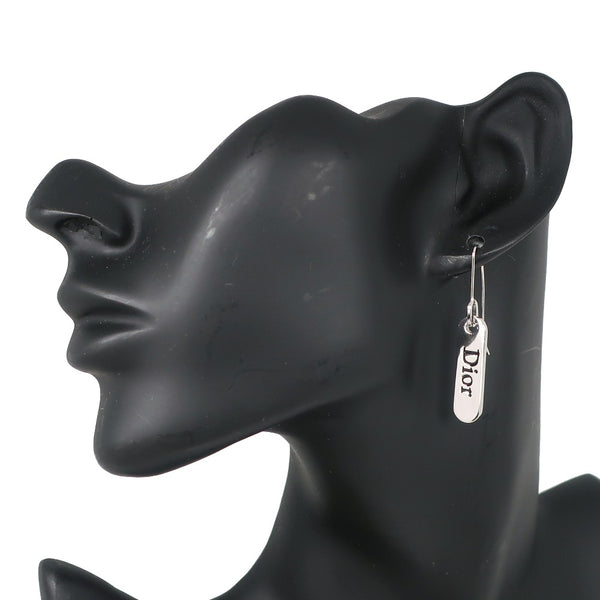 【Dior】クリスチャンディオール
 ロゴプレート フック 金属製 シルバー レディース ピアス
A-ランク