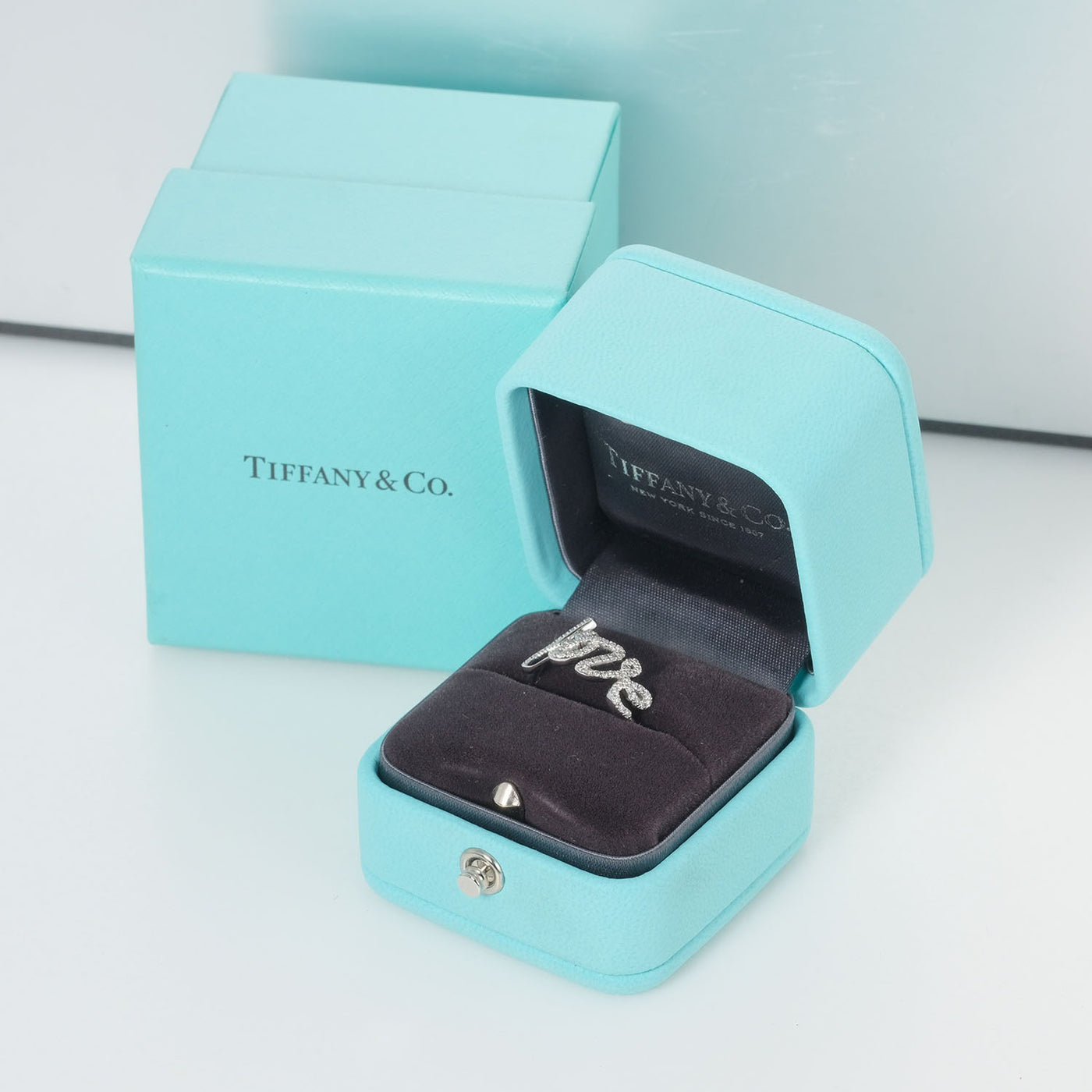 【TIFFANY&Co.】ティファニー パロマ グラフィティ ラブリング スモール K18ホワイトゴールド×ダイヤモンド 8号 レディース –  KYOTO NISHIKINO