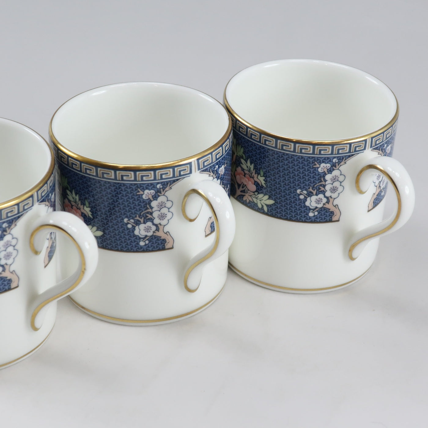 Wedgwood】ウェッジウッド ブルー サイアム(Blue Siam) 食器 デミタスカップ＆ソーサー×3 ポーセリン Blue Sia –  KYOTO NISHIKINO