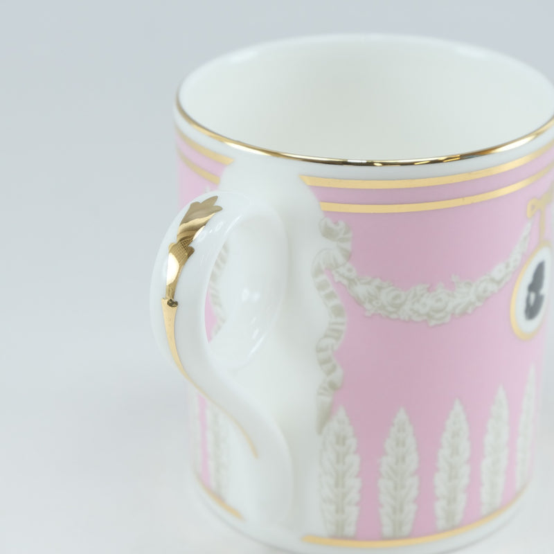 【Wedgwood】ウェッジウッド
 ピンク カメオ (PINK CAMEO) マグカップ ポーセリン _ 食器
A-ランク