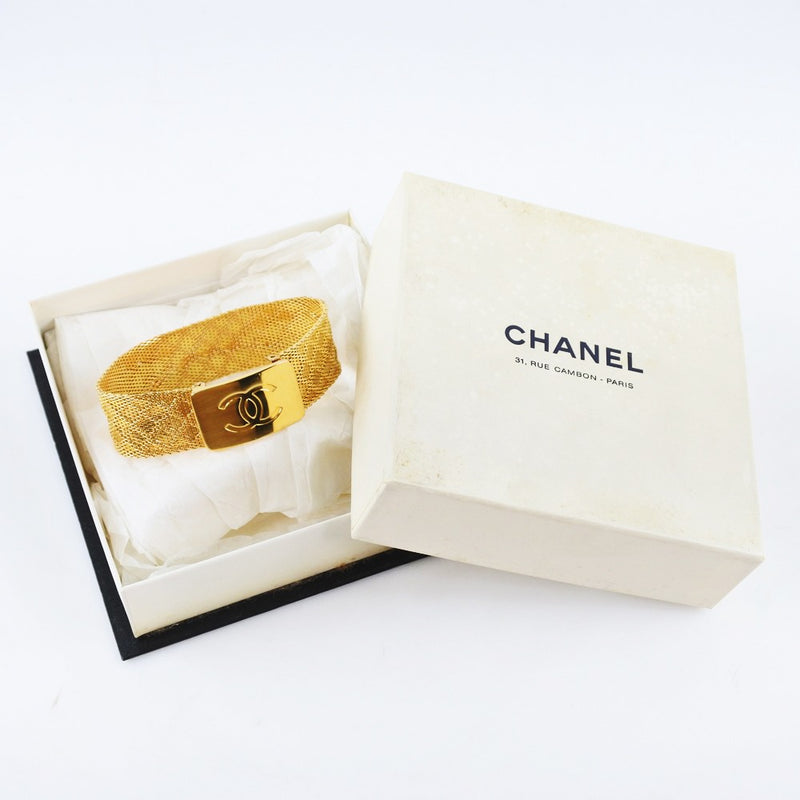 [CHANEL] Chanel Coco Mark Vintage Gold Plating 97A engraved Ladies Bracelet