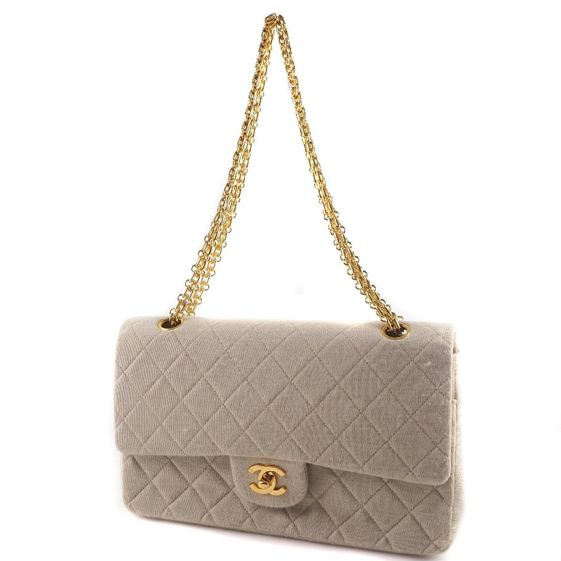 CHANEL] Chanel Chain Shoulder Matrasse W Flap A01112 Cotton Ivory Ladies Shoulder  Bag B-rank – KYOTO NISHIKINO