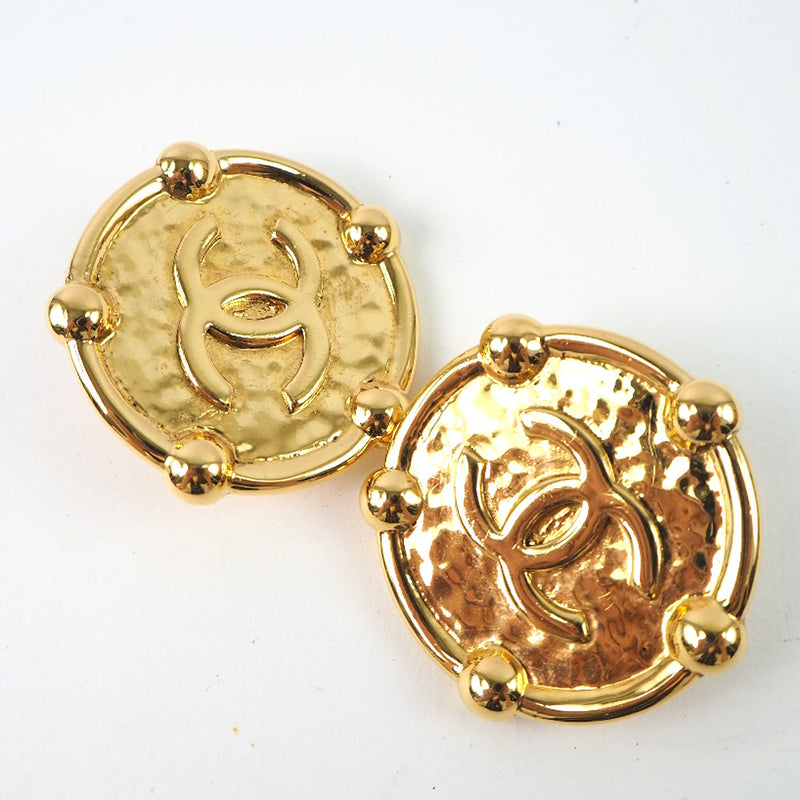 [Chanel] Chanel Coco Mark A17983 Gold Capeización de oro 02C Pendientes de damas grabadas un rango