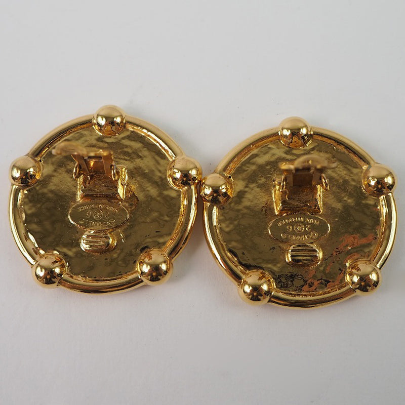 [CHANEL] Chanel Coco Mark A17983 Gold plating gold 02C engraved ladies earrings A rank