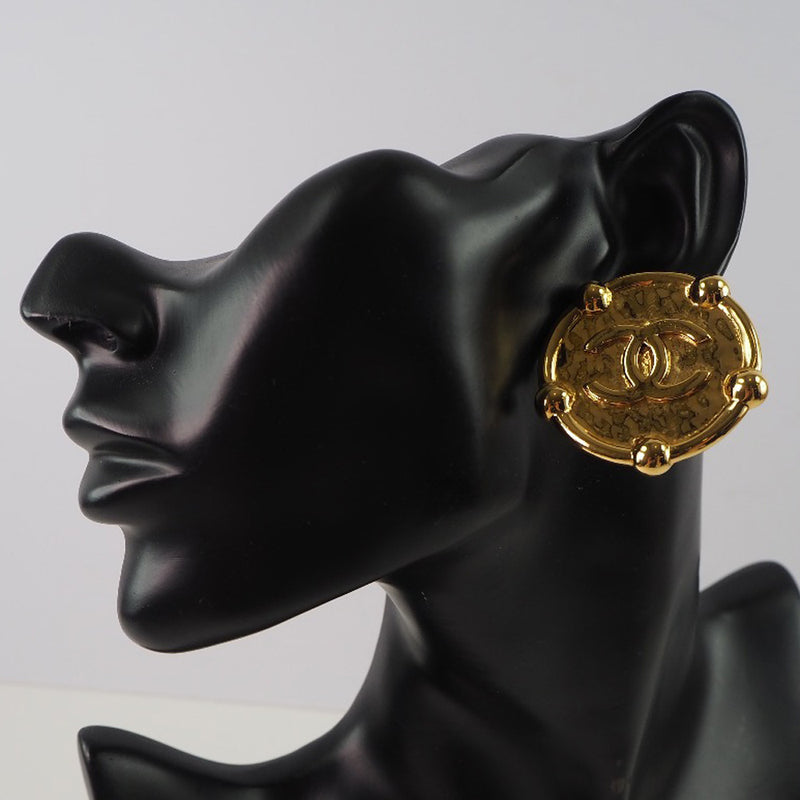 [香奈儿]香奈儿可可标记A17983金色镀金02C雕刻女士耳环等级